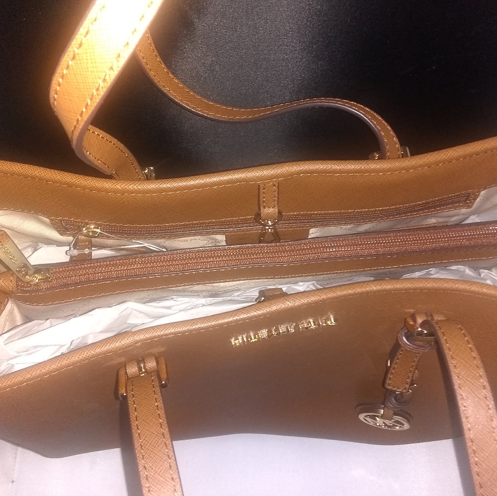 Michael kors MK Jet Set EW EX Large Saffiano leather handbag East West Travel - Picture 13 of 15